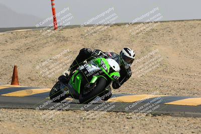 media/Mar-28-2022-Superbike Trackdays (Mon) [[b8603d0f67]]/Open Track Time/Turn 12/